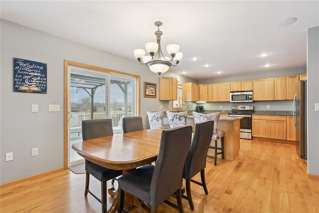 1101 Wood Lily Road, Solon, IA 52333