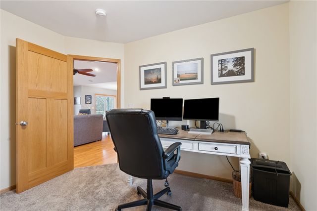 1101 Wood Lily Road, Solon, IA 52333