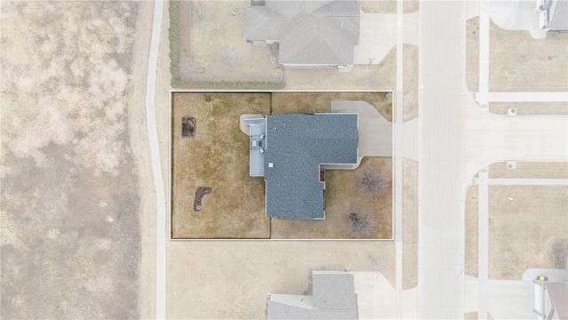 1101 Wood Lily Road, Solon, IA 52333