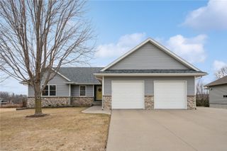 1101 Wood Lily Road, Solon, IA 52333