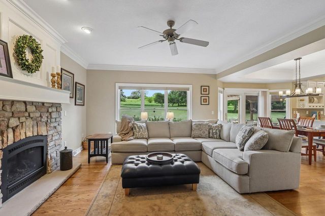 S94W31694 Gena DRIVE, Mukwonago, WI 53149