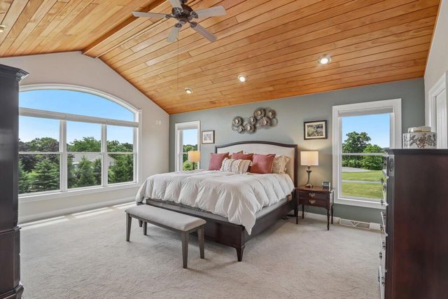 S94W31694 Gena DRIVE, Mukwonago, WI 53149