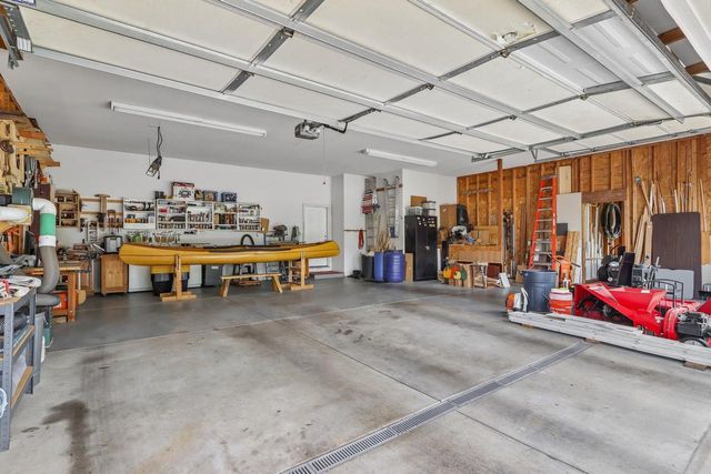 S94W31694 Gena DRIVE, Mukwonago, WI 53149