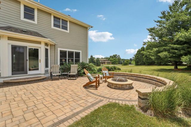 S94W31694 Gena DRIVE, Mukwonago, WI 53149