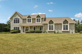 S94W31694 Gena DRIVE, Mukwonago, WI 53149