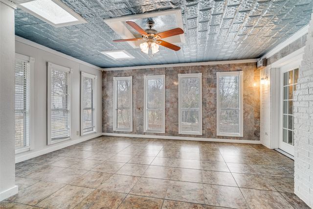 6421 Winifred Drive, Fort Worth, TX 76133