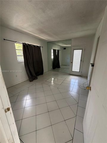 1340 Lincoln Road 309, Miami Beach, FL 33139