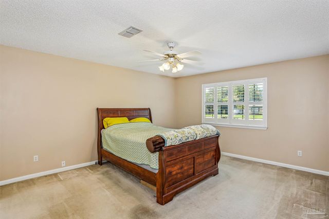 5896 Moss Ln, Pensacola, FL 32505