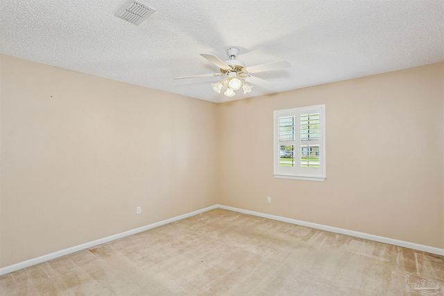 5896 Moss Ln, Pensacola, FL 32505