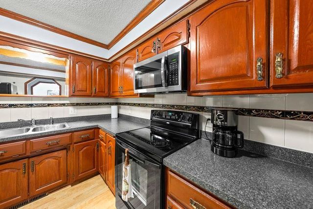 12165 Cottonwood Street NW, Coon Rapids, MN 55448