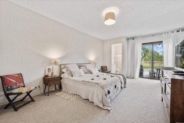 2585 Sheltingham Drive, Wellington, FL 33414