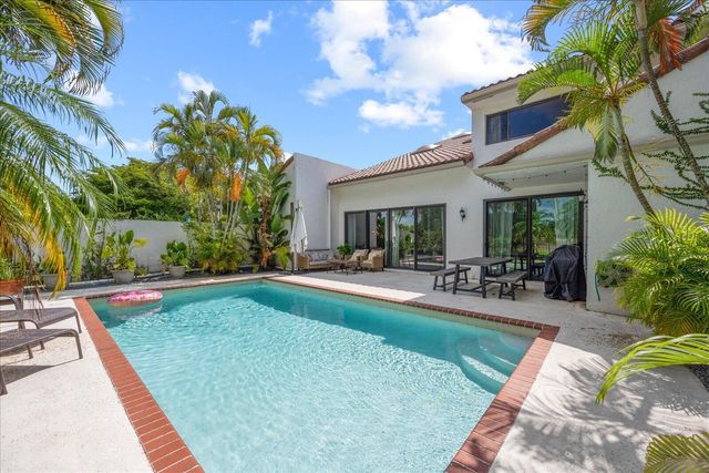 2585 Sheltingham Drive, Wellington, FL 33414