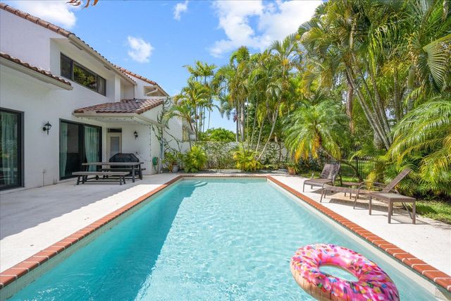 2585 Sheltingham Drive, Wellington, FL 33414