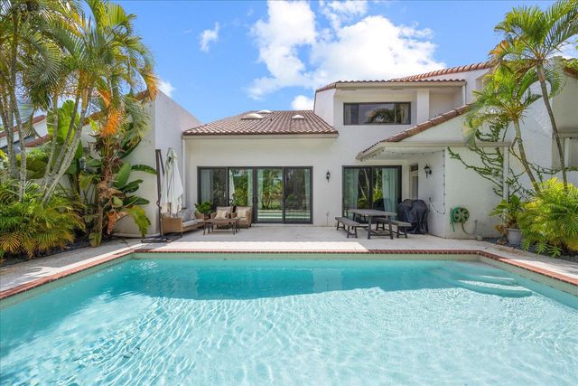 2585 Sheltingham Drive, Wellington, FL 33414