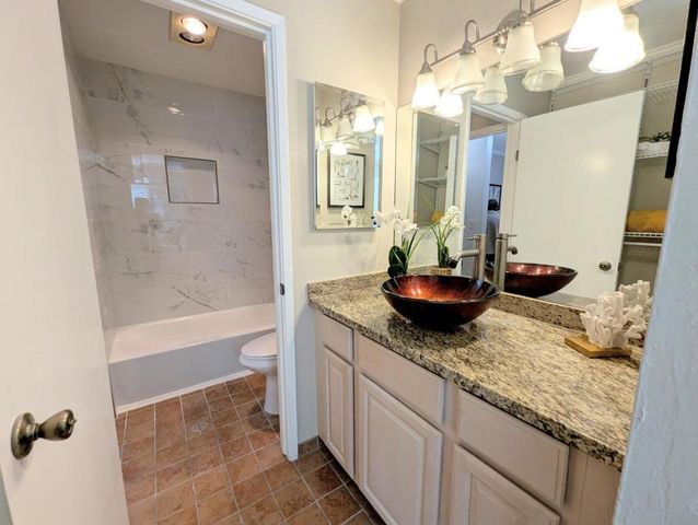 960 Kiely Boulevard F, Santa Clara, CA 95051