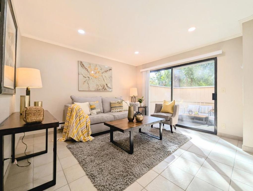 960 Kiely Boulevard F, Santa Clara, CA 95051