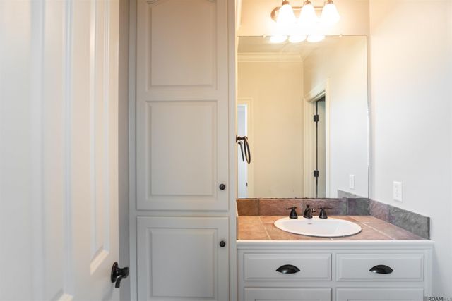 1642 Ruelle De Grace Dr, Baton Rouge, LA 70810