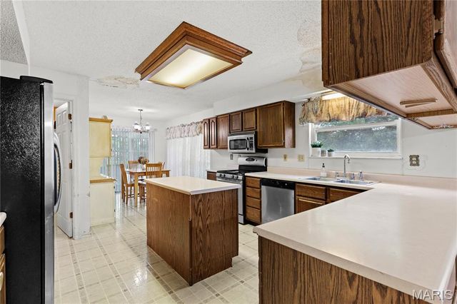 2263 Pendleton Circle, O'fallon, MO 63368