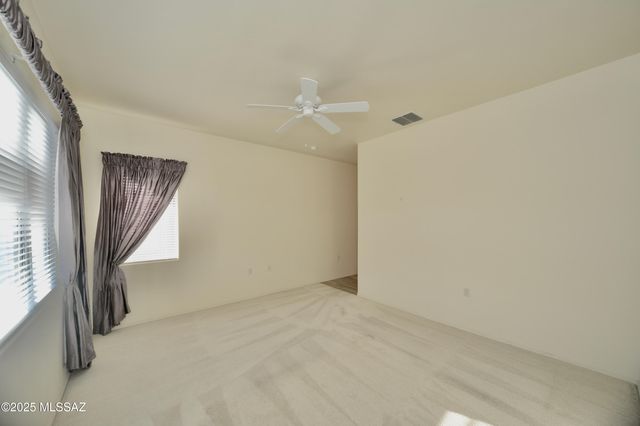 2075 W Demetrie Canyon Drive, Green Valley, AZ 85622