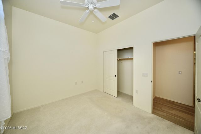 2075 W Demetrie Canyon Drive, Green Valley, AZ 85622