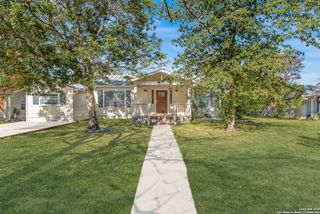 147 Larchmont, San Antonio, TX 78209