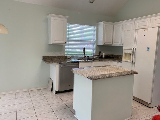 2210 Meredith Lane, Garland, TX 75042