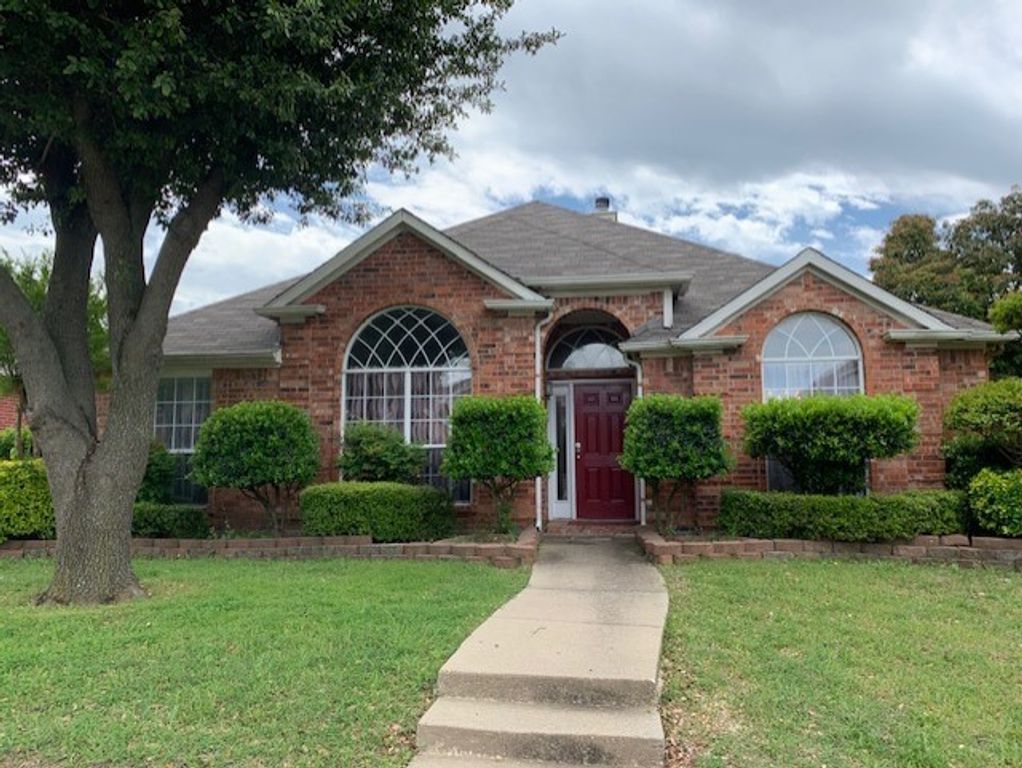 2210 Meredith Lane, Garland, TX 75042