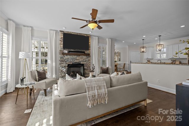 7212 Prescott Pond Lane, Charlotte, NC 28270