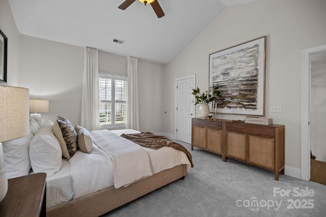 7212 Prescott Pond Lane, Charlotte, NC 28270