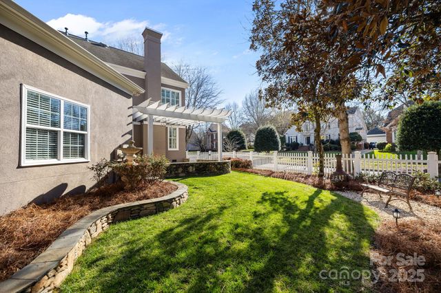 7212 Prescott Pond Lane, Charlotte, NC 28270