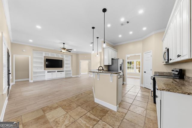 214 Fiddlers Cove Drive, Kingsland, GA 31548