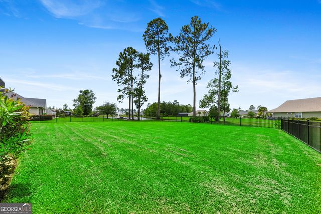 214 Fiddlers Cove Drive, Kingsland, GA 31548