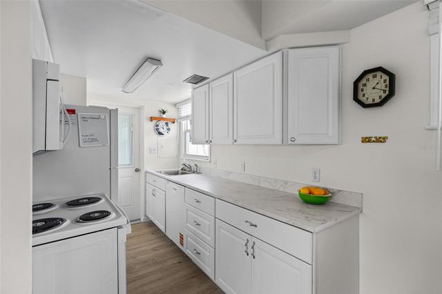 5858 MIDNIGHT PASS ROAD 13, Sarasota, FL 34242