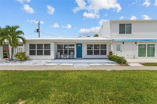 5858 MIDNIGHT PASS ROAD 13, Sarasota, FL 34242