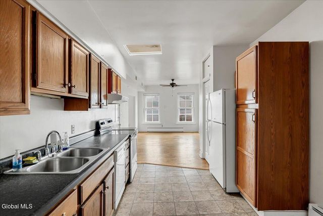 418 Madison Avenue, Albany, NY 12210