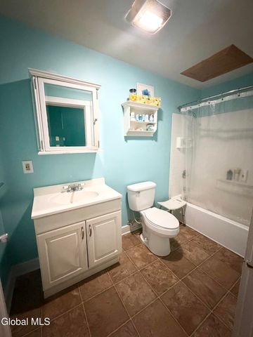 418 Madison Avenue, Albany, NY 12210