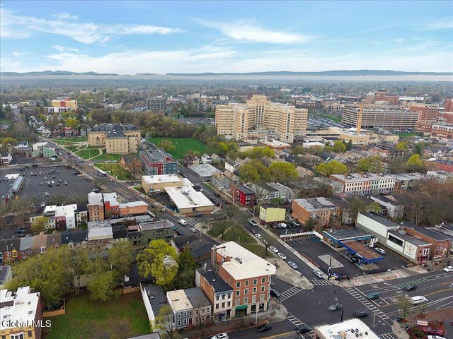 418 Madison Avenue, Albany, NY 12210
