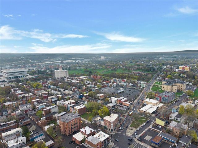 418 Madison Avenue, Albany, NY 12210