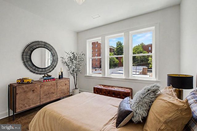 2532 12TH ST NW, Washington, DC 20009