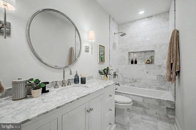 2532 12TH ST NW, Washington, DC 20009