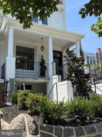 2532 12TH ST NW, Washington, DC 20009