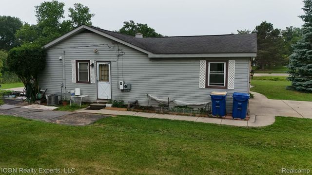 4959 Irwindale Drive, Waterford Charter Township, MI 48328