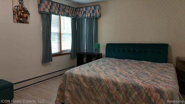 4959 Irwindale Drive, Waterford Charter Township, MI 48328