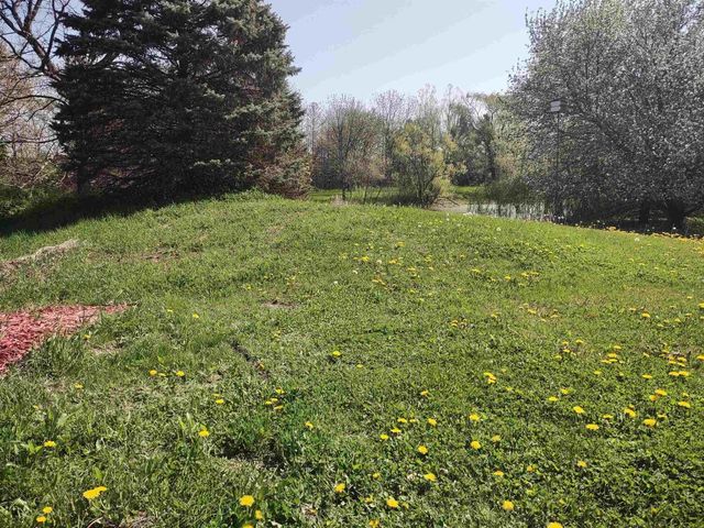 429 State Hwy 138 Road, Stoughton, WI 53589