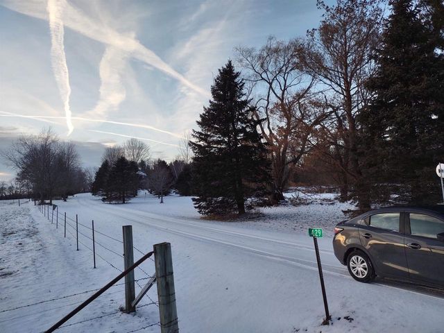 429 State Hwy 138 Road, Stoughton, WI 53589