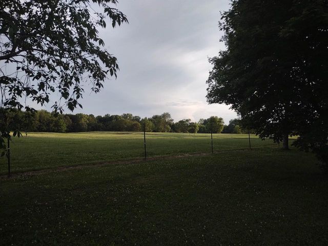 429 State Hwy 138 Road, Stoughton, WI 53589