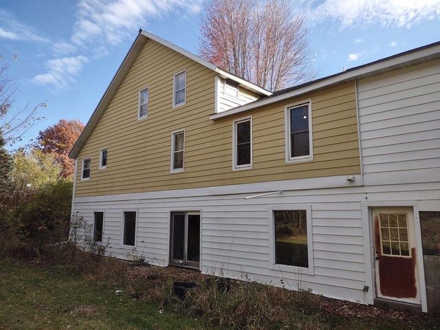 429 State Hwy 138 Road, Stoughton, WI 53589