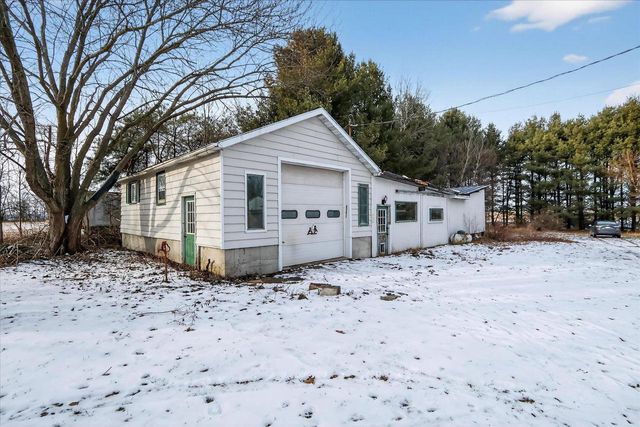 429 State Hwy 138 Road, Stoughton, WI 53589