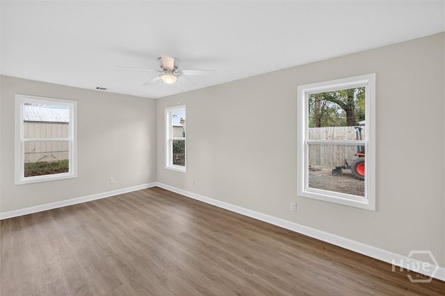 654 E 34th Street, Savannah, GA 31401