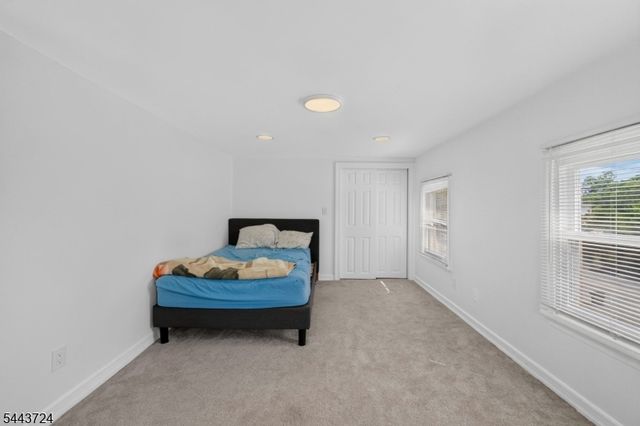 720 Ringwood Ave, Pompton Lakes Boro, NJ 07442